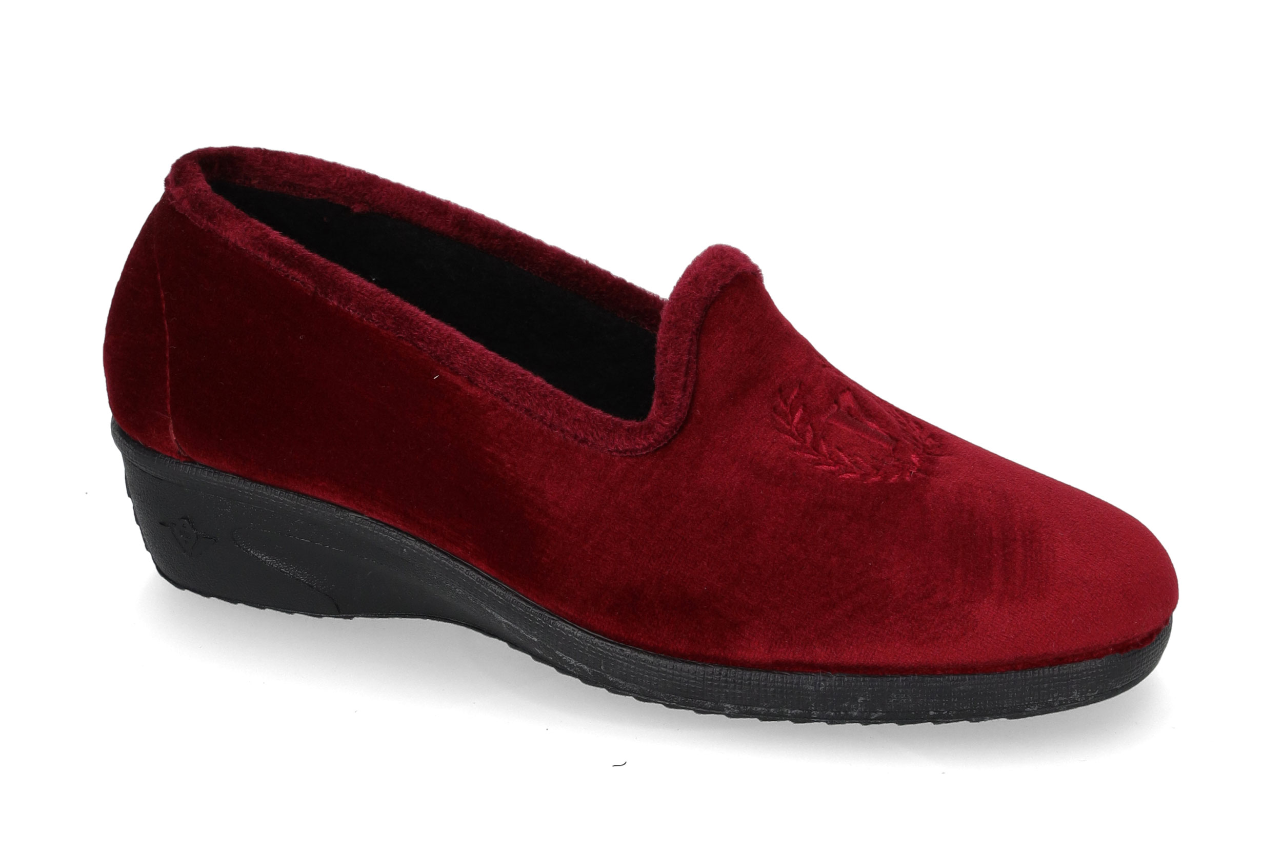 Burgundy slipper 26223